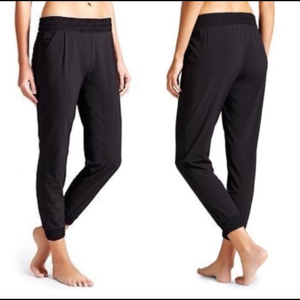 Athleta Women’s Aliso Jogger pant in Black